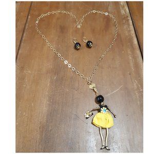 Le Amiche Fashion Girl Pendant Necklace & Earrings Set